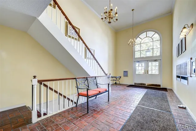 $194,900 | 1521 Hedgeford Drive, Unit 9, Chesterfield, MO 63017