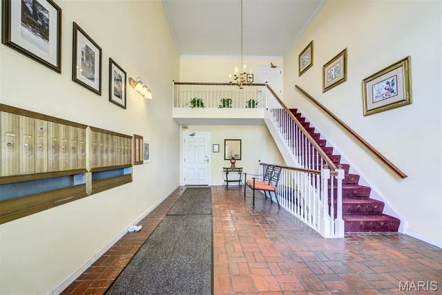 $194,900 | 1521 Hedgeford Drive, Unit 9, Chesterfield, MO 63017