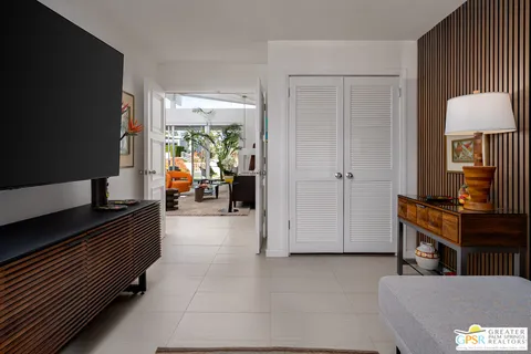 $949,000 | 280 East Avenida Granada, Palm Springs, CA 92264