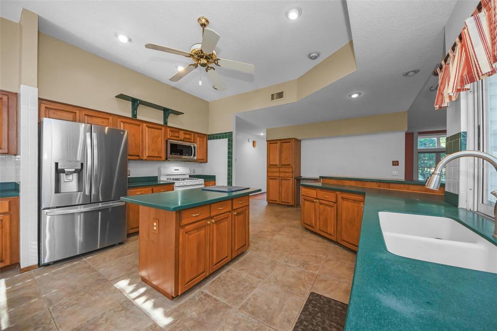 8057 Moonlight Lane New Port Richey, FL 34654 - Photo 20 of 82