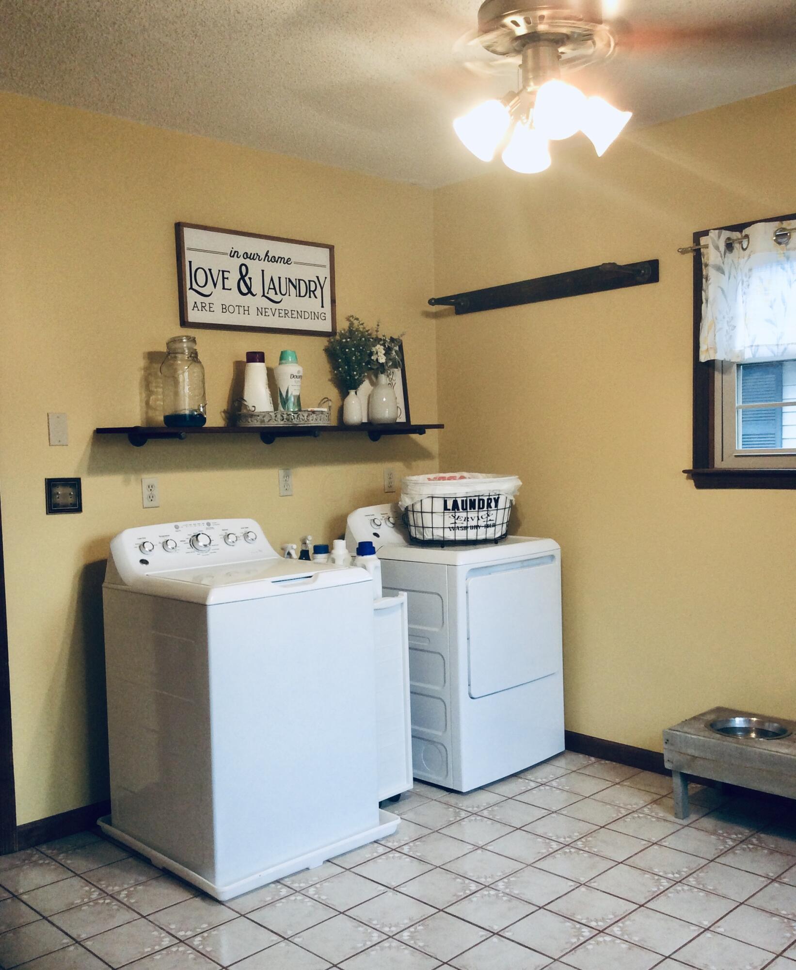 17300 Little Walnut Road Circleville, OH 43113 - Photo 23 of 37 First floor laundry