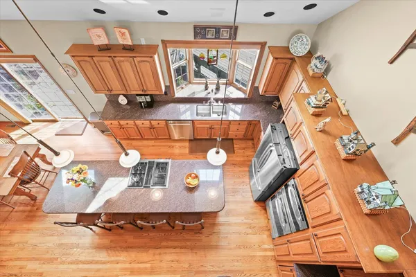 $795,000 | 2204 Edgewater Place, Champaign, IL 61822