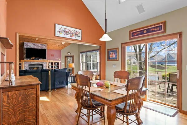 $795,000 | 2204 Edgewater Place, Champaign, IL 61822