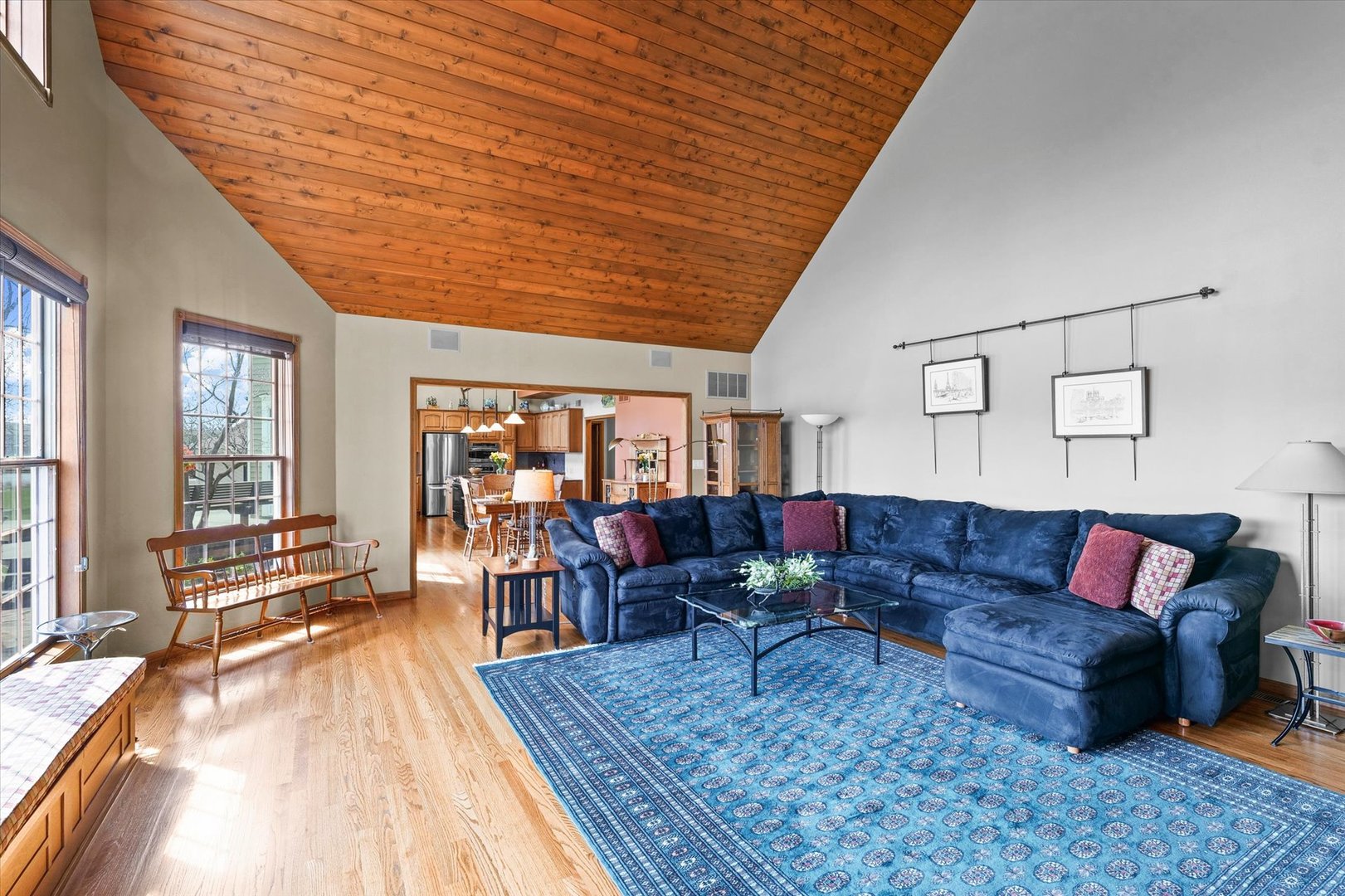 2204 Edgewater Place Champaign, IL 61822 - Photo 21 of 83 a living room with furniture and wooden floor