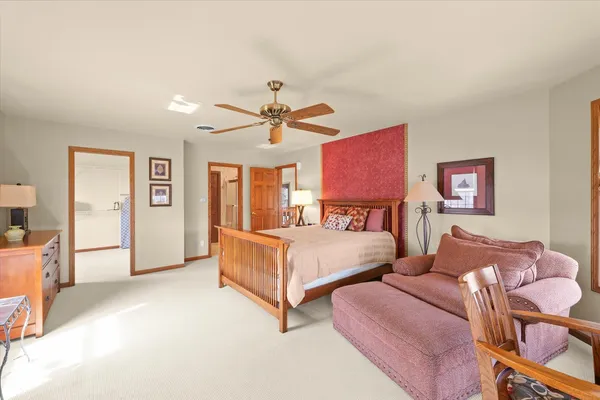 $795,000 | 2204 Edgewater Place, Champaign, IL 61822
