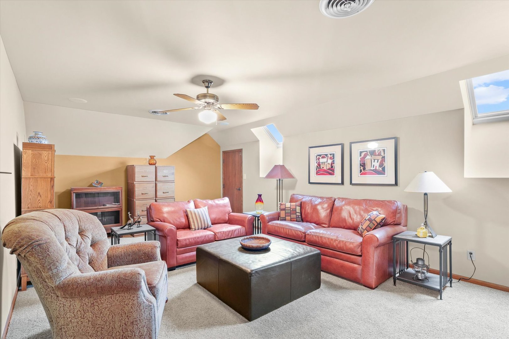 2204 Edgewater Place Champaign, IL 61822 - Photo 52 of 83 a living room with furniture and a ceiling fan
