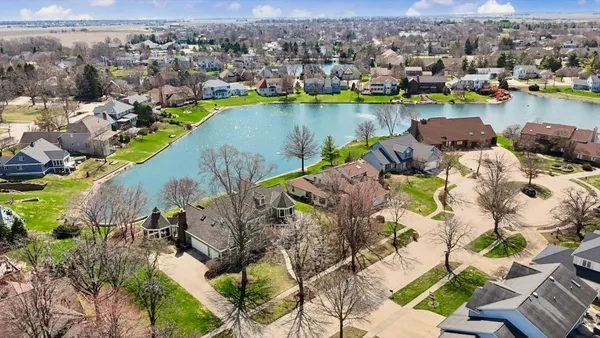 $795,000 | 2204 Edgewater Place, Champaign, IL 61822