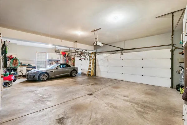 $795,000 | 2204 Edgewater Place, Champaign, IL 61822