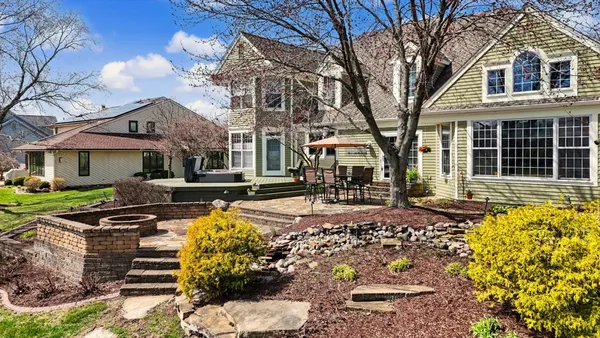 $795,000 | 2204 Edgewater Place, Champaign, IL 61822