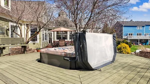 $795,000 | 2204 Edgewater Place, Champaign, IL 61822
