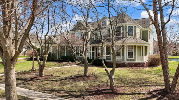 $795,000 | 2204 Edgewater Place, Champaign, IL 61822