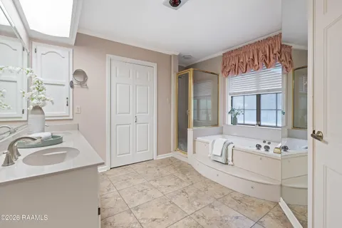 $379,000 | 203 Paddington Drive, Lafayette, LA 70508