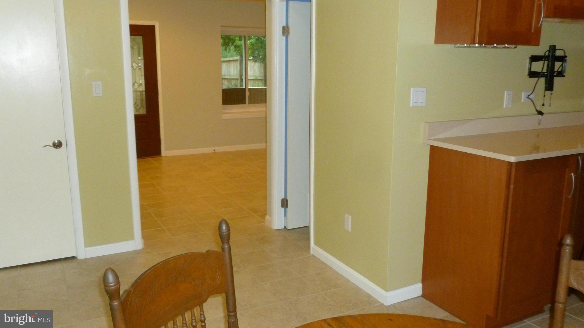 520 Manor Road Severna Park, MD 21146 - Photo 12 of 27 Kitchen view dining area
