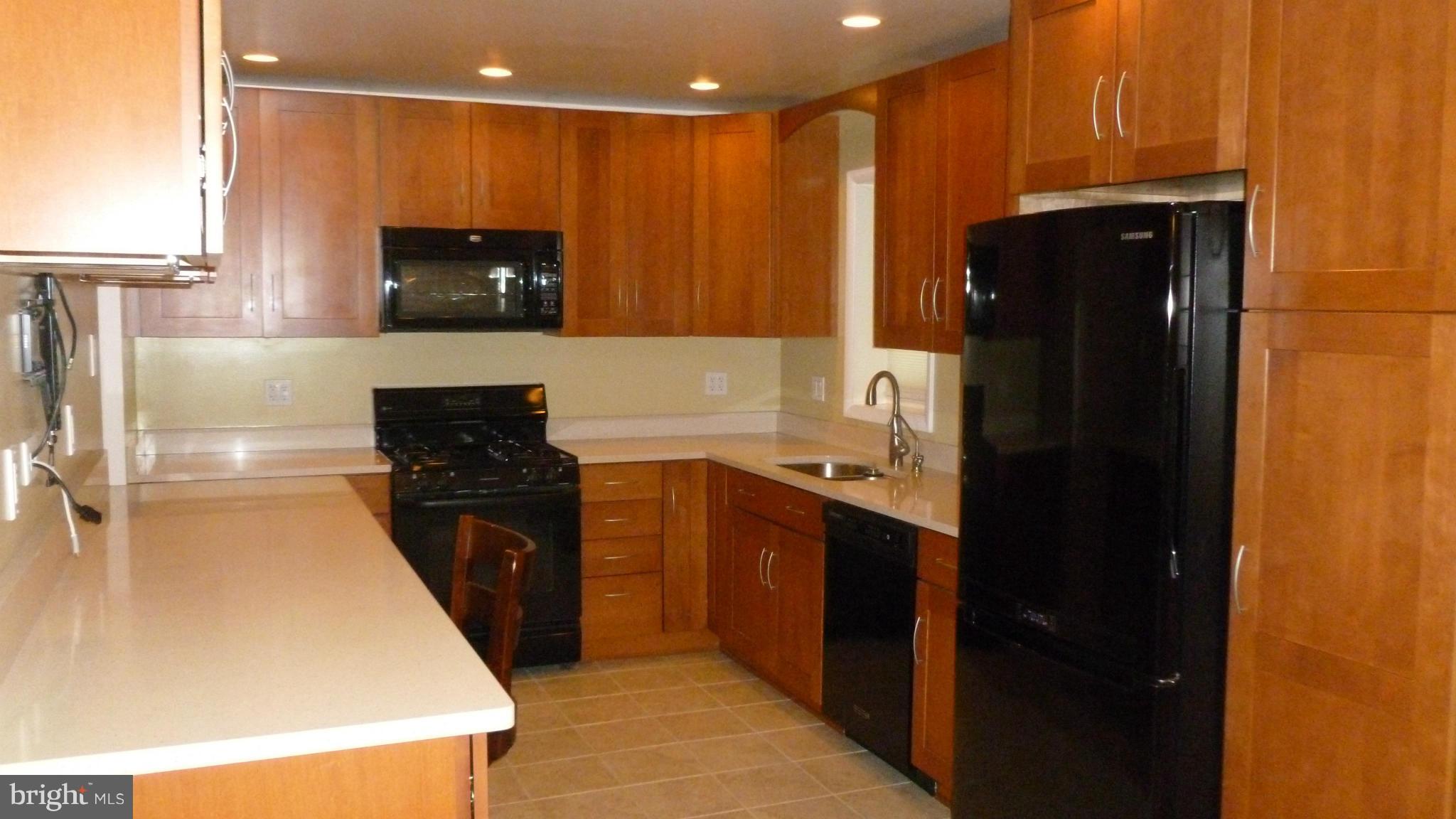 520 Manor Road Severna Park, MD 21146 - Photo 10 of 27 Kitchen with down lighting on counter tops