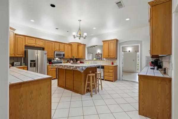 $440,000 | 131 Pecan Pl Lane, Pottsboro, TX 75076