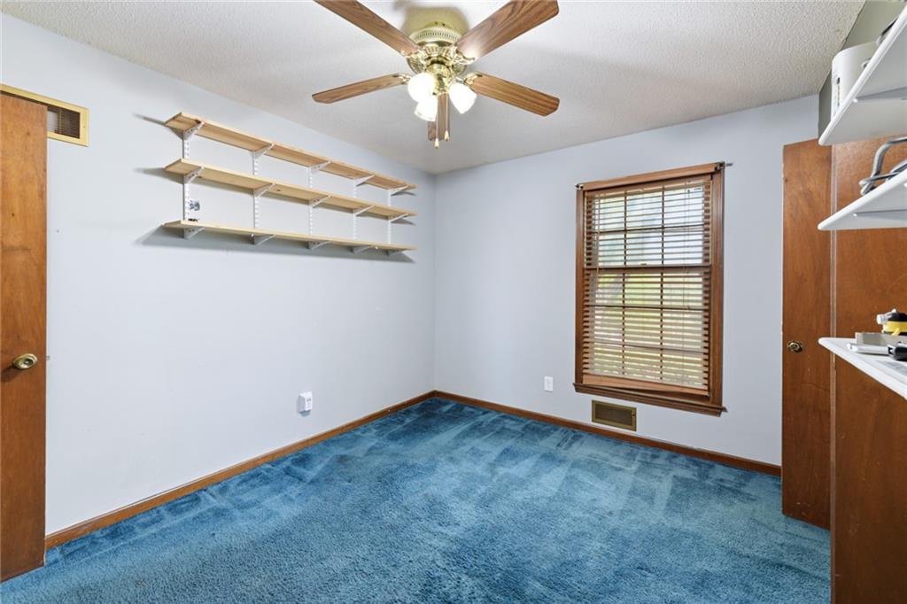 10407 Northwest Crooked Road Kansas City, MO 64152 - Photo 20 of 41