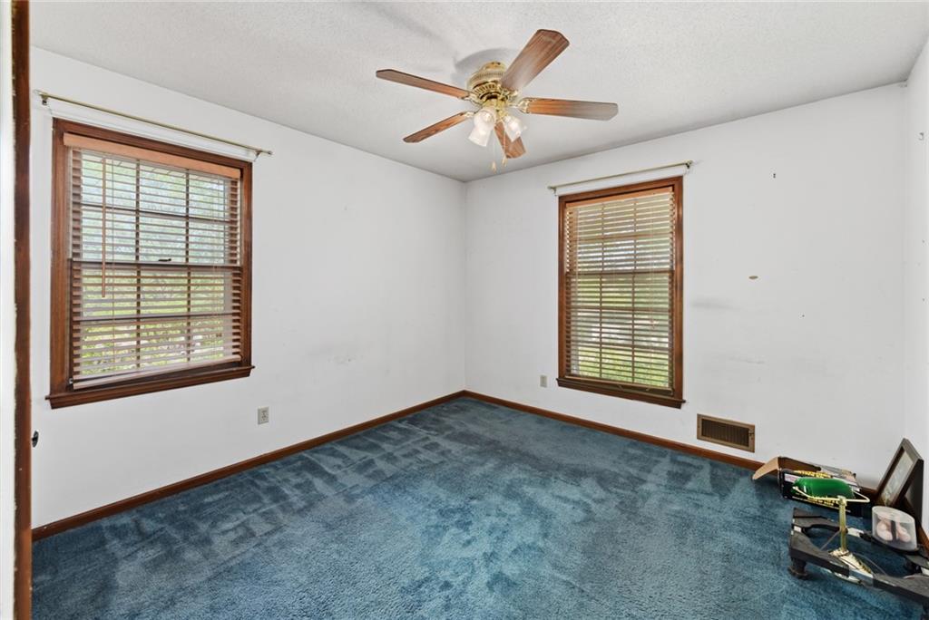 10407 Northwest Crooked Road Kansas City, MO 64152 - Photo 21 of 41