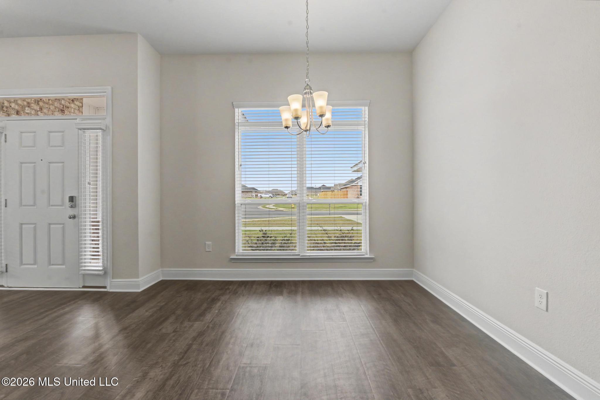 15744 Rachael Drive Gulfport, MS 39503 - Photo 9 of 28 009