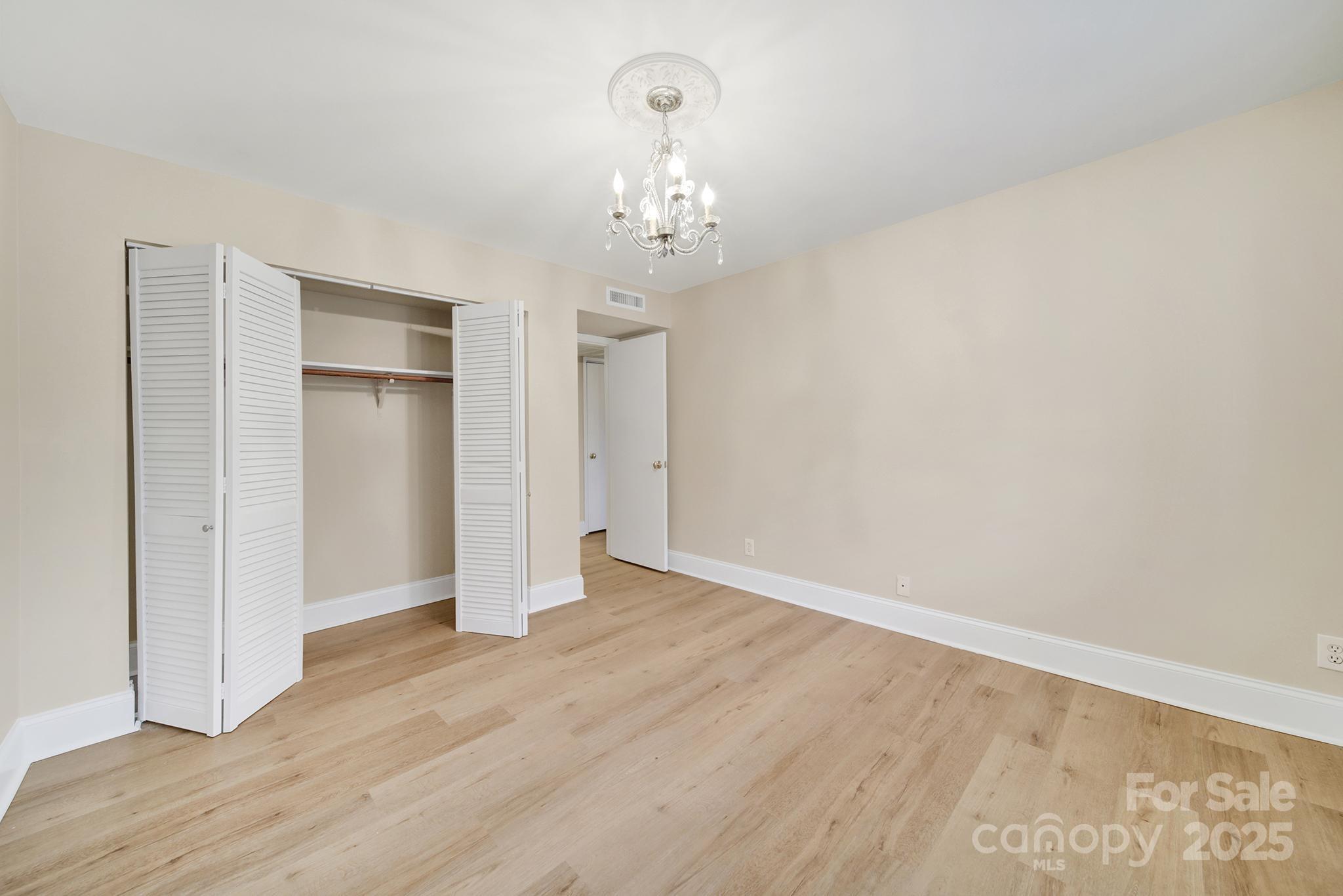 1323 Queens Road, Unit 420 Charlotte, NC 28207 - Photo 20 of 33 Gallery Image 20