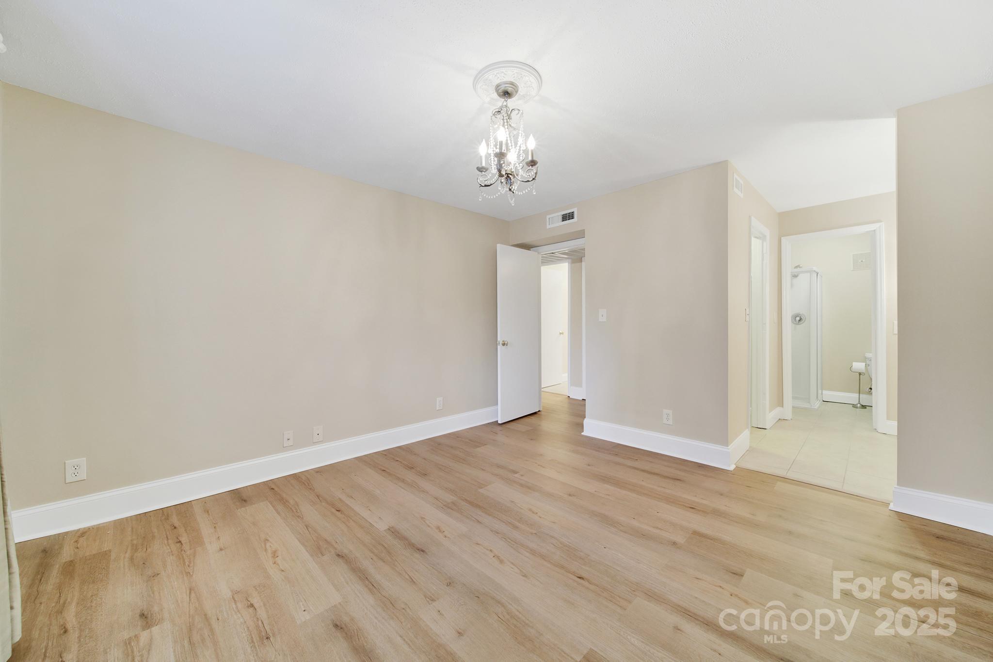 1323 Queens Road, Unit 420 Charlotte, NC 28207 - Photo 23 of 33 Gallery Image 23
