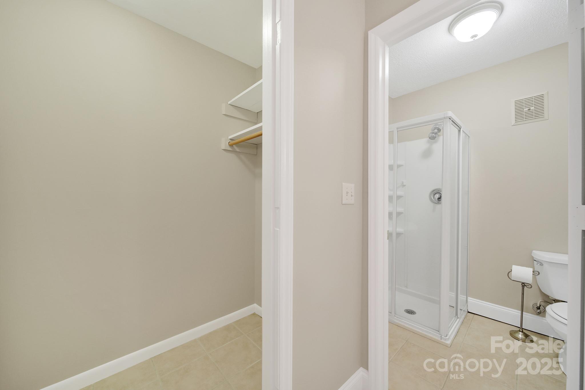 1323 Queens Road, Unit 420 Charlotte, NC 28207 - Photo 25 of 33 Gallery Image 25