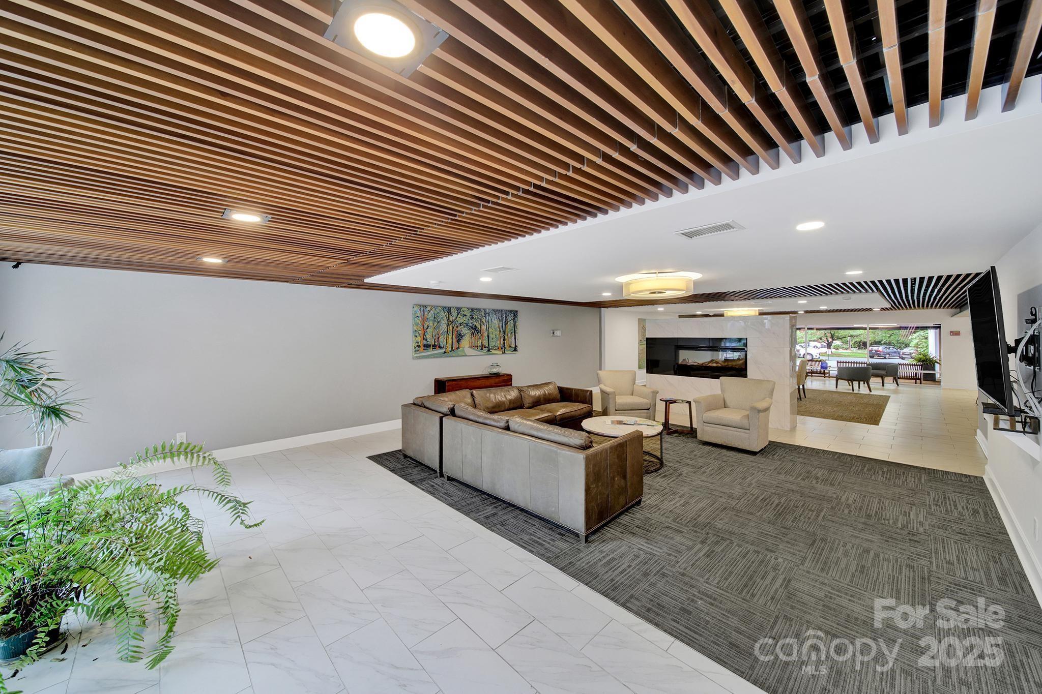 1323 Queens Road, Unit 420 Charlotte, NC 28207 - Photo 8 of 33 Gallery Image 8