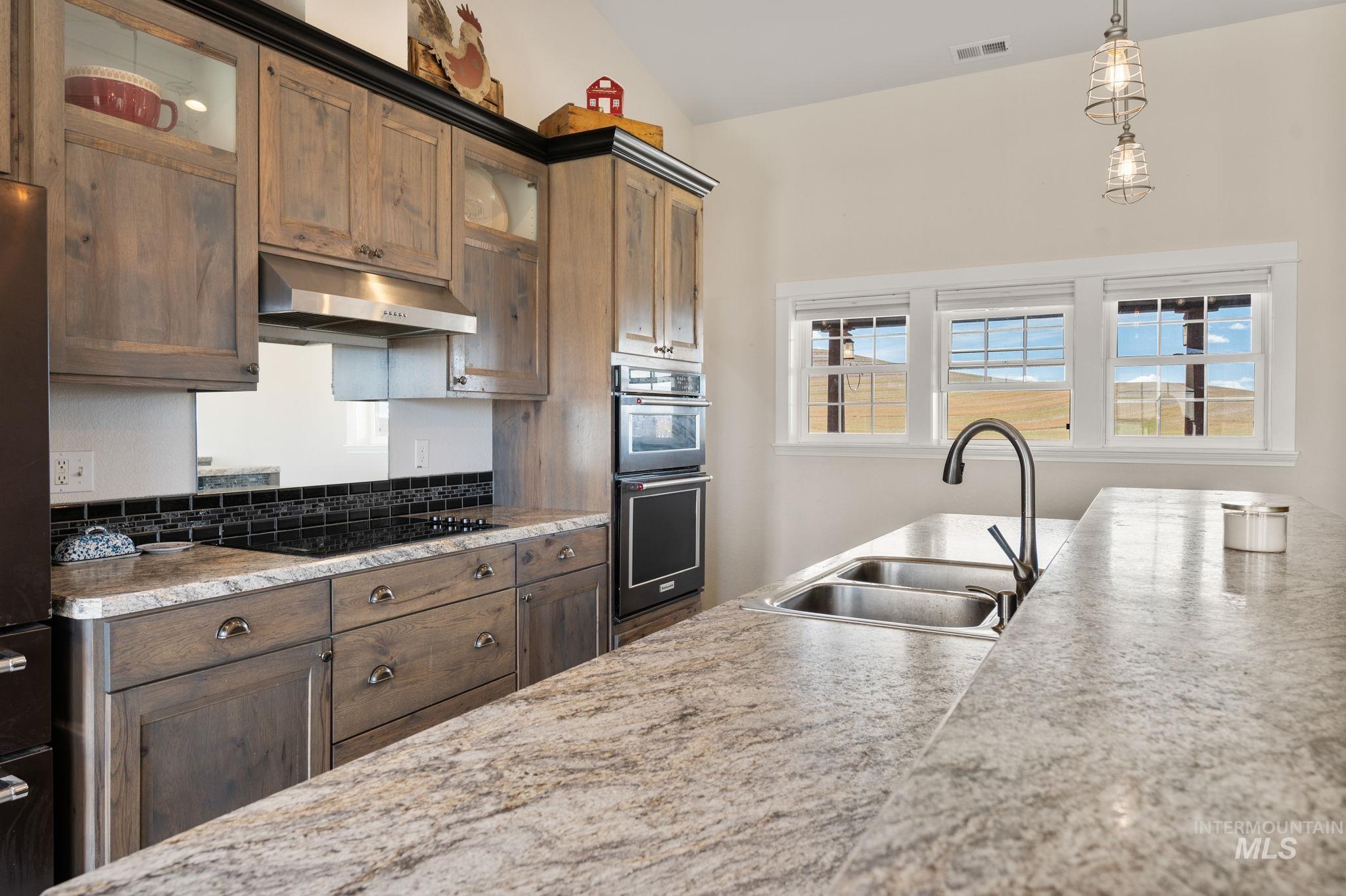 1390 Sather Road Genesee, ID 83832 - Photo 13 of 47