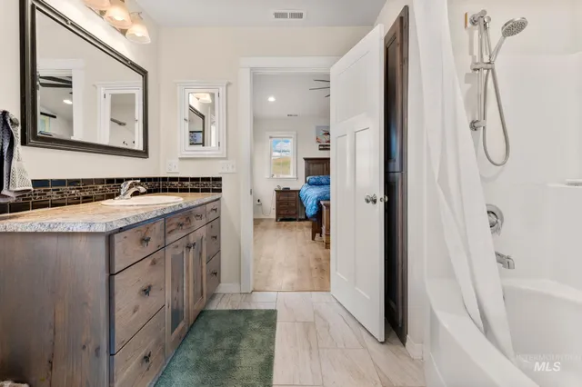 $905,000 | 1390 Sather Road, Genesee, ID 83832