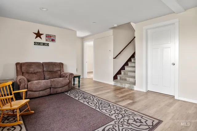 $905,000 | 1390 Sather Road, Genesee, ID 83832