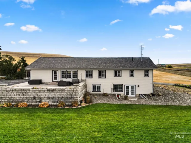 $905,000 | 1390 Sather Road, Genesee, ID 83832