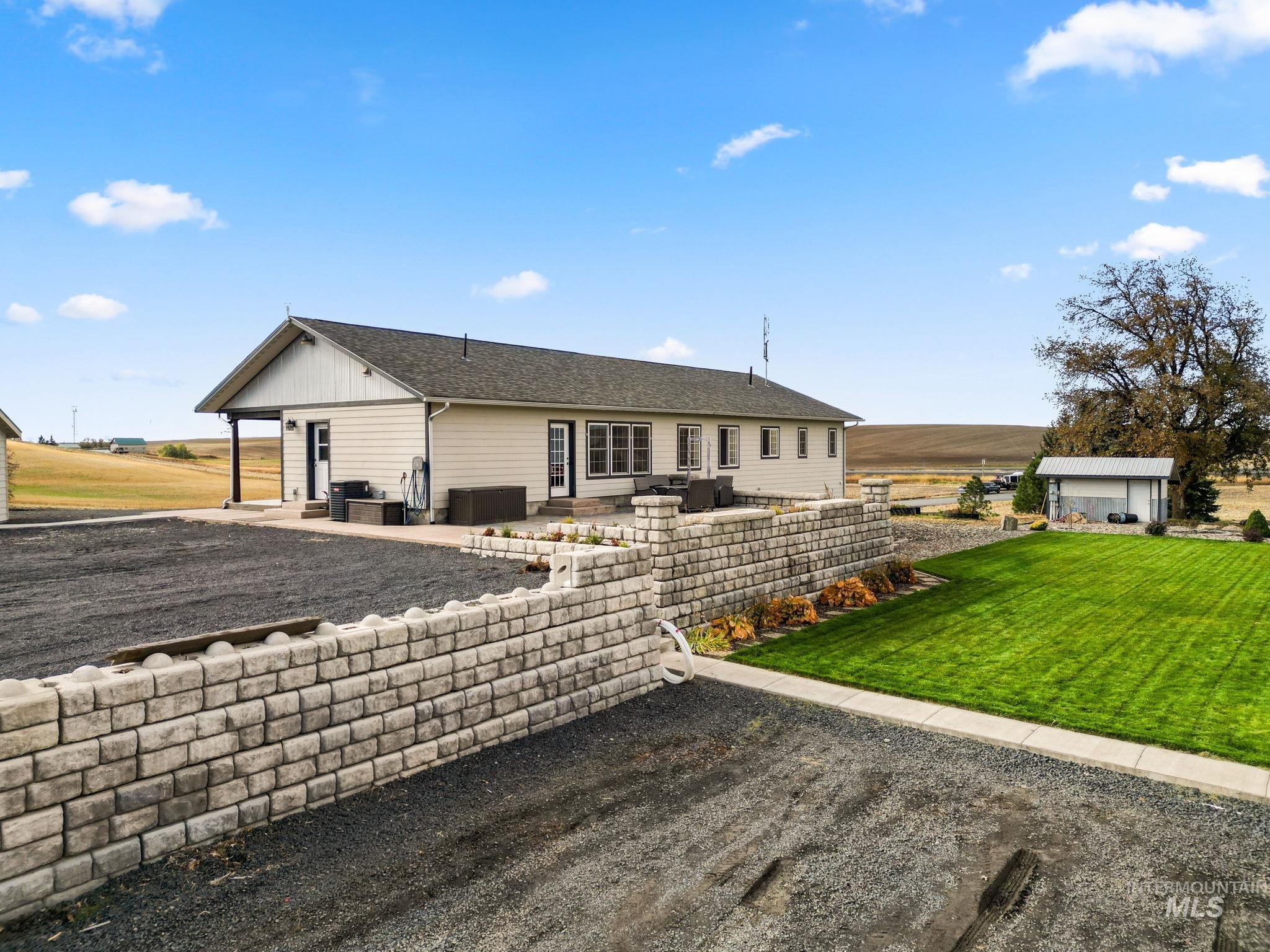 1390 Sather Road Genesee, ID 83832 - Photo 4 of 47