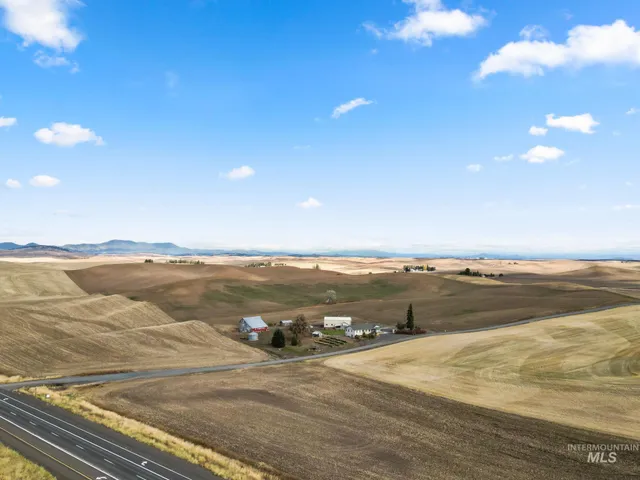 $905,000 | 1390 Sather Road, Genesee, ID 83832