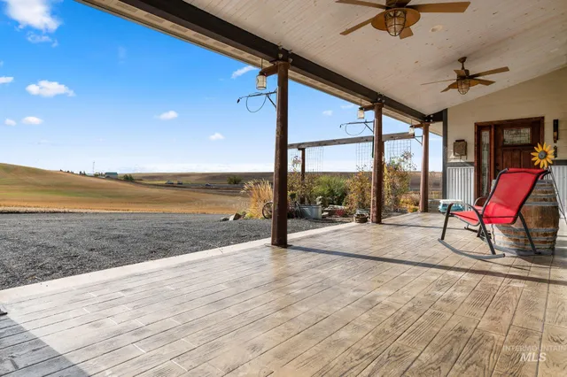 $905,000 | 1390 Sather Road, Genesee, ID 83832