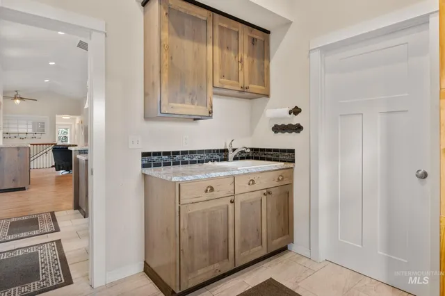 $905,000 | 1390 Sather Road, Genesee, ID 83832