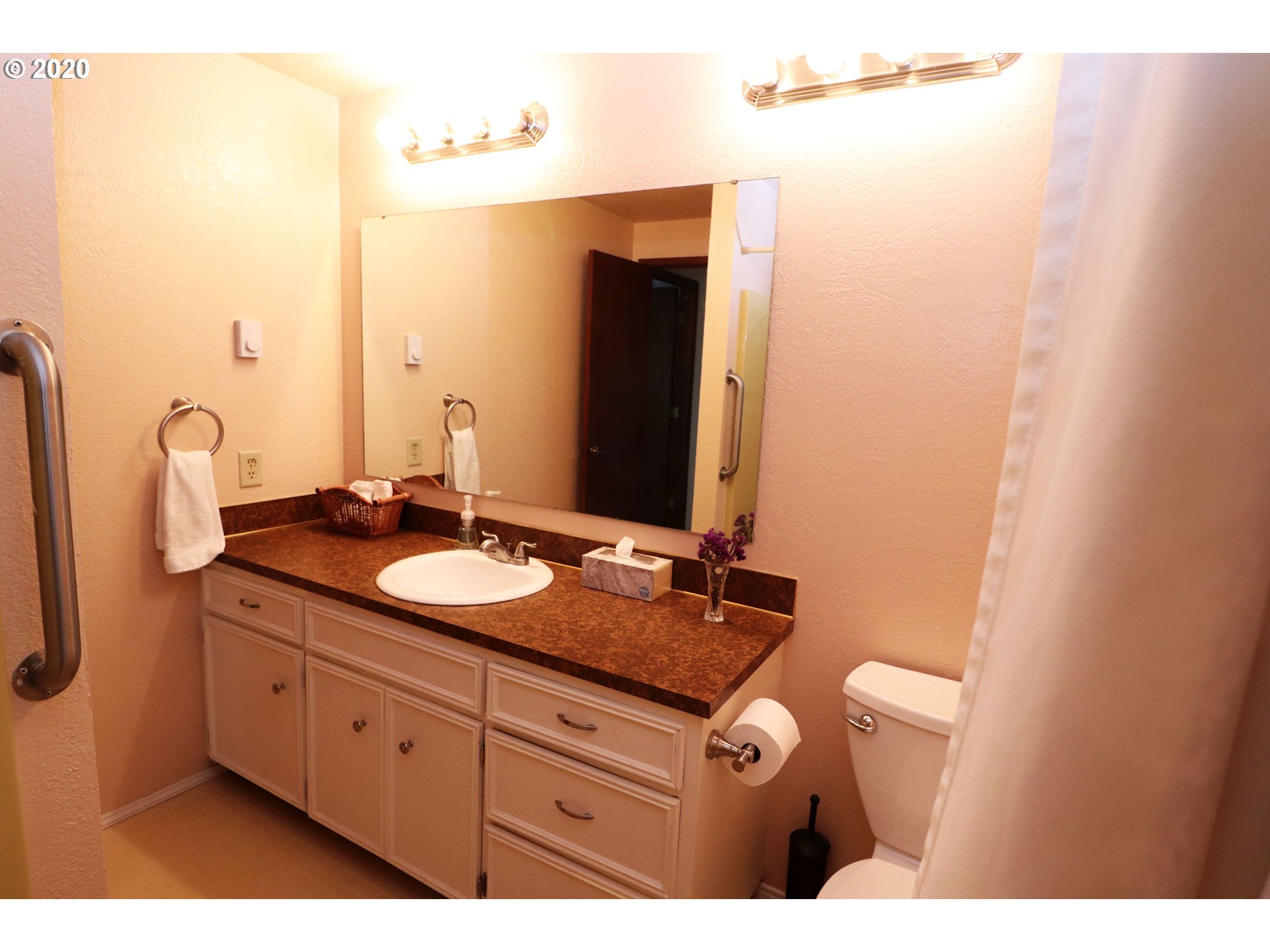 531 71st Street Springfield, OR 97478 - Photo 17 of 32