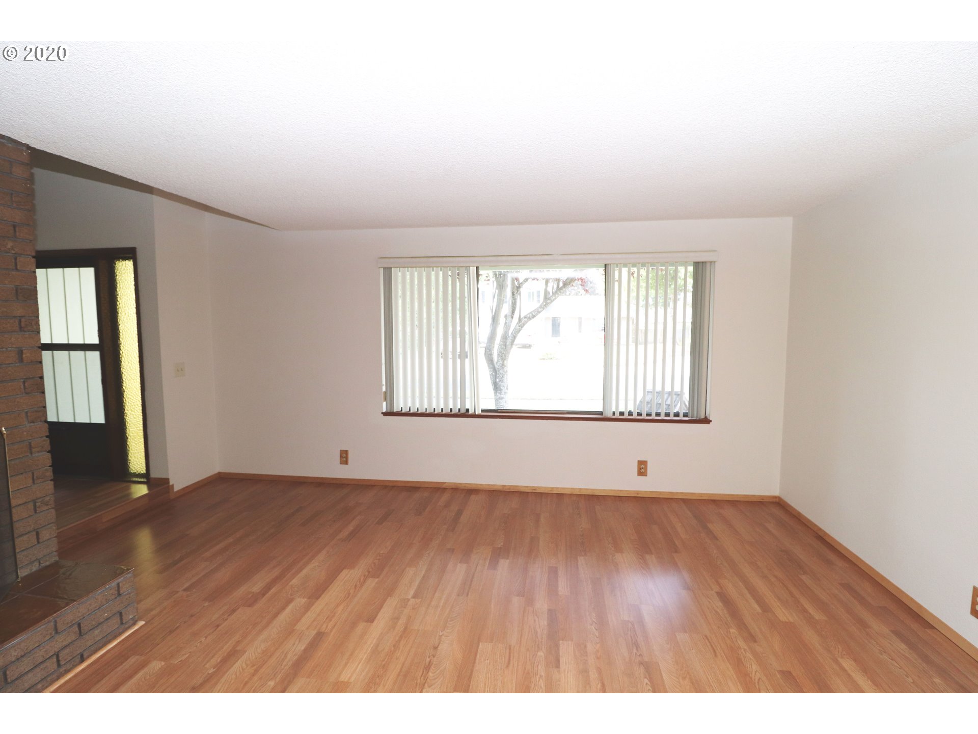 531 71st Street Springfield, OR 97478 - Photo 6 of 32