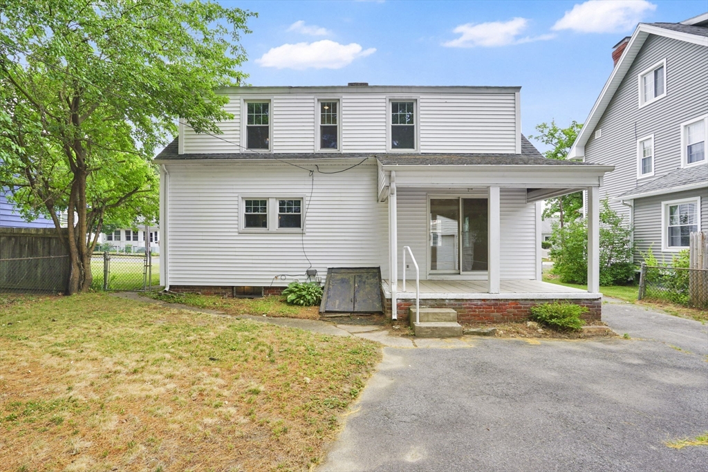 82 Biltmore Street Springfield, MA 01108 - Photo 3 of 39
