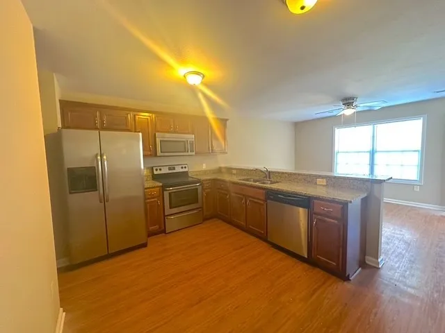 $995 | 704 Donelson Parkway, Unit B203, Dover, TN 37058