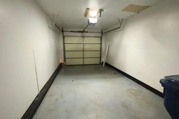$2,350 | 1840 Grove Avenue, Schaumburg, IL 60193