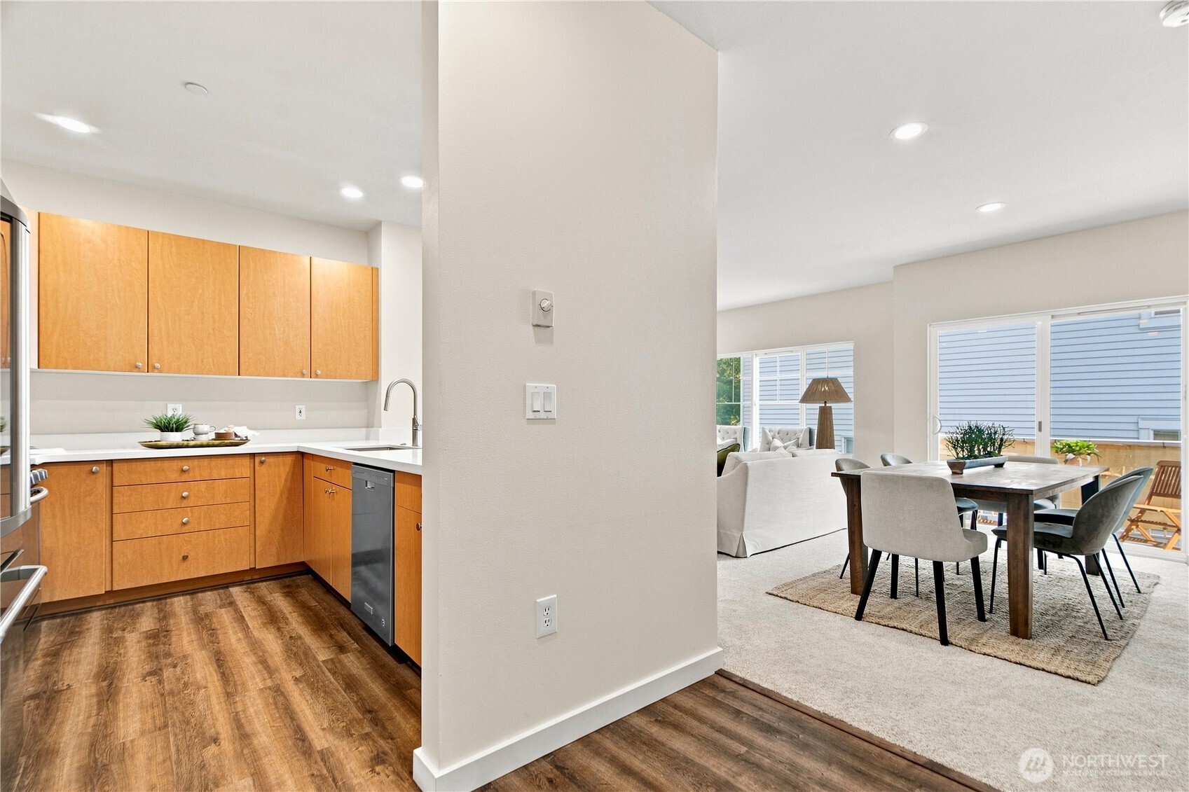 214 South 48th Street, Unit H Renton, WA 98055 - Photo 4 of 28 Gallery Image 4