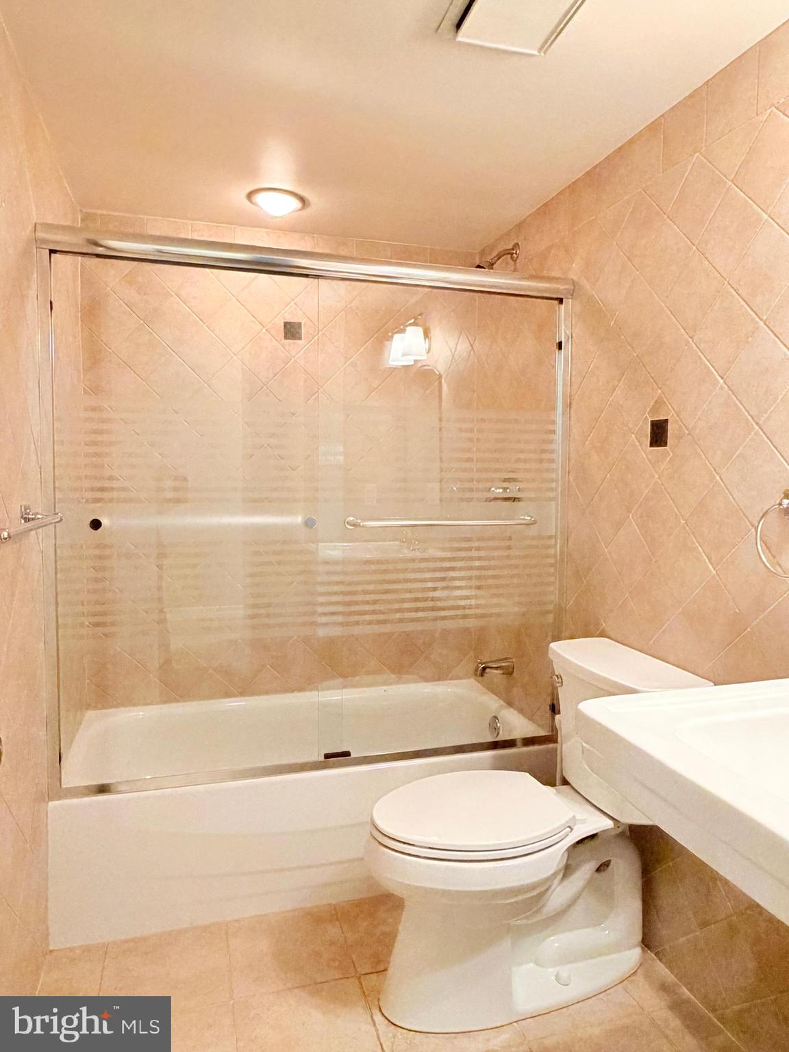 201 A Kelly Cove Mount Laurel, NJ 08054 - Photo 13 of 19 Master Bath