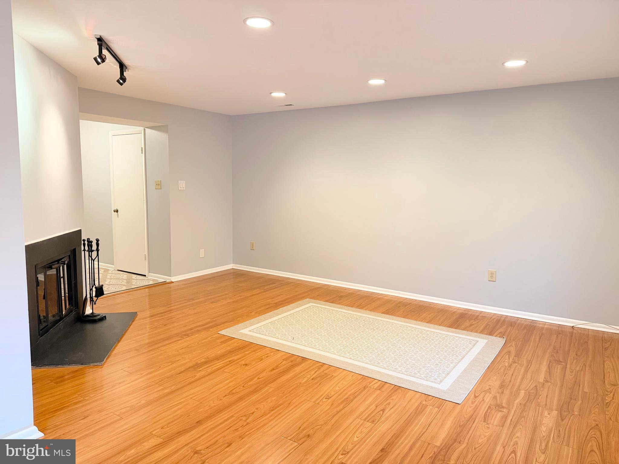 201 A Kelly Cove Mount Laurel, NJ 08054 - Photo 4 of 19