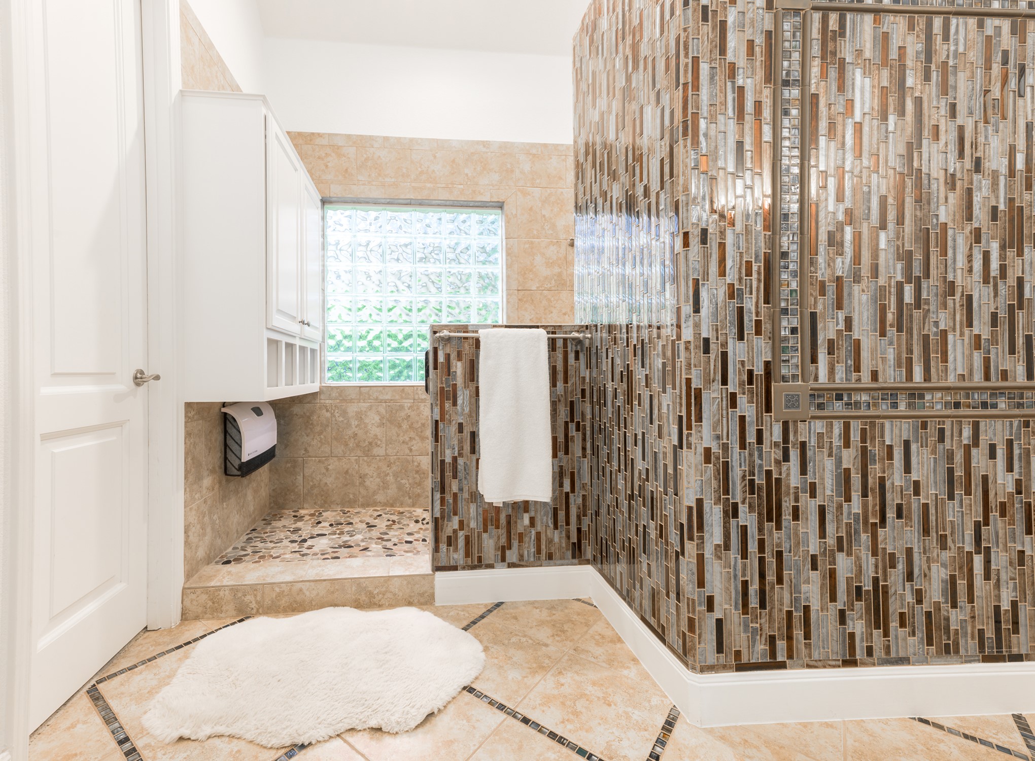 2013 Rue De St Tropez Austin, TX 78746 - Photo 20 of 34
