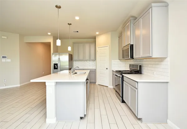 $2,550 | 1214 Oak Barrel Run, Richmond, TX 77406