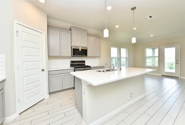 $2,550 | 1214 Oak Barrel Run, Richmond, TX 77406