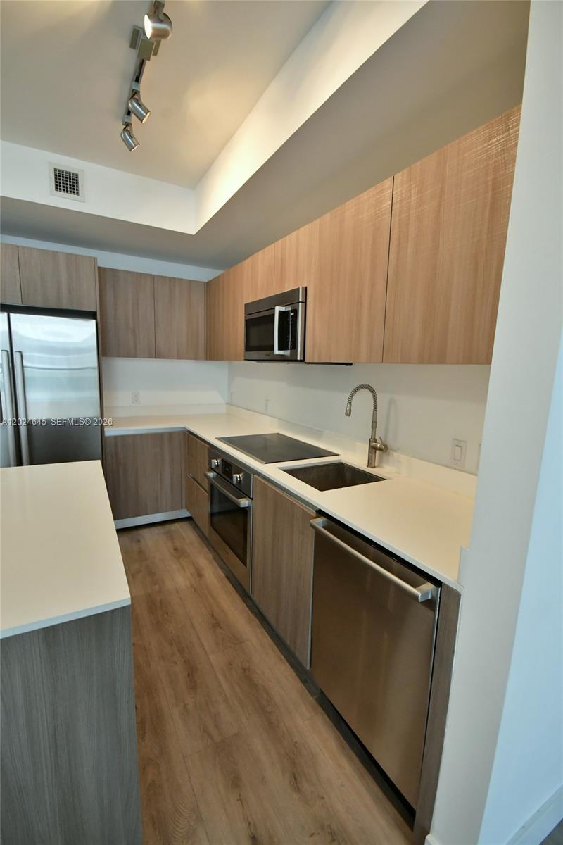 201 Southwest 17th Road, Unit 304 Miami, FL 33129 - Photo 24 of 68