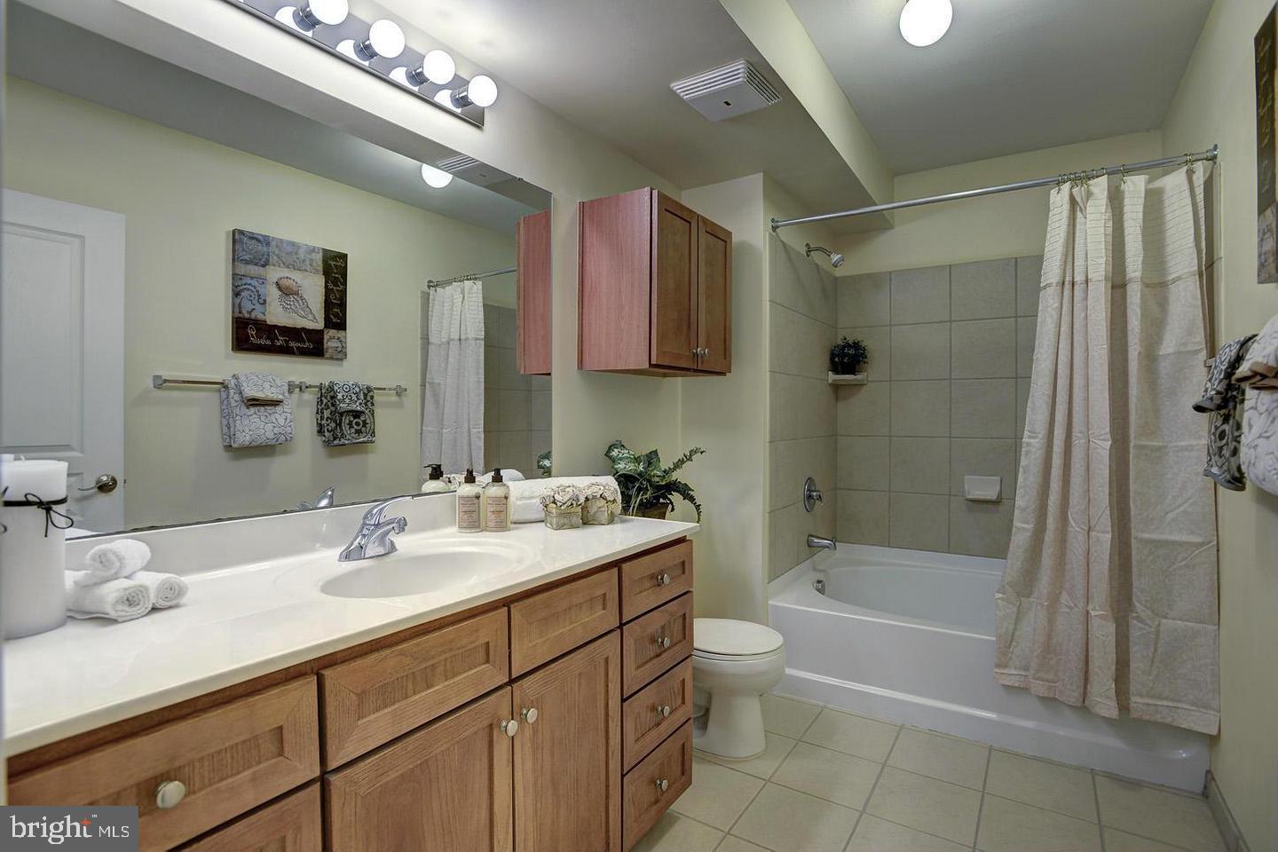 631 D Street Northwest, Unit 626 Washington, DC 20004 - Photo 8 of 19