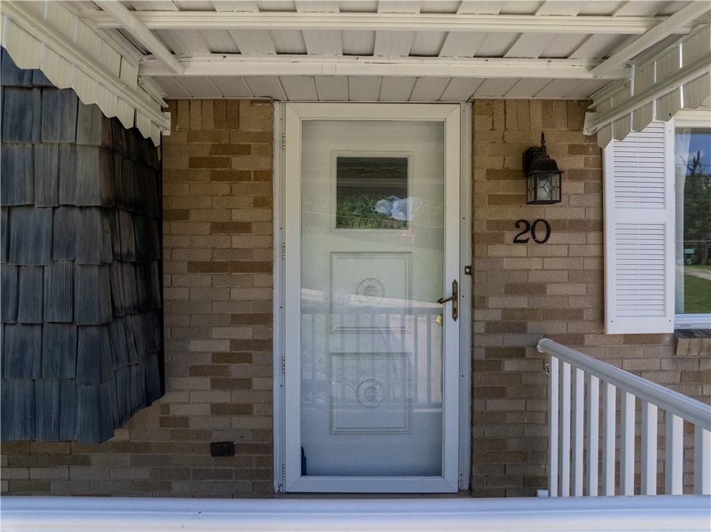 20 McCarrell Road Hickory, PA 15340 - Photo 10 of 35 Let's go inside and we will get back outside later.
