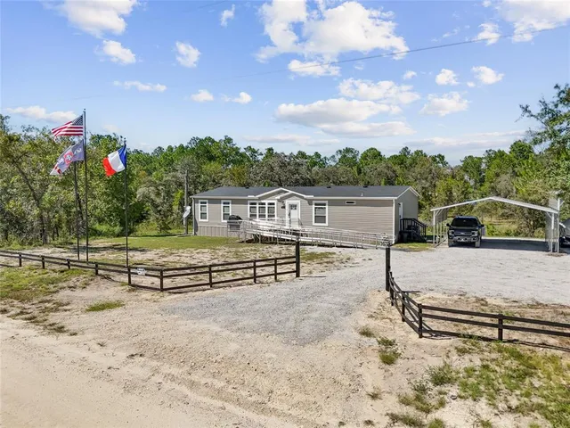 $245,900 | 13411 Southeast 21 Place, Morriston, FL 32668