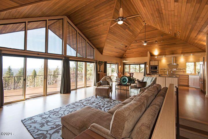 17900 Mountain View Road Sisters, OR 97759 - Photo 5 of 11 5